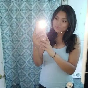 Meet your Posher, Noelia